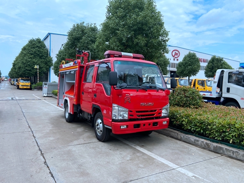 裝水1噸的小型泡沫消防車來了？1噸的小型泡沫消防車多少錢？