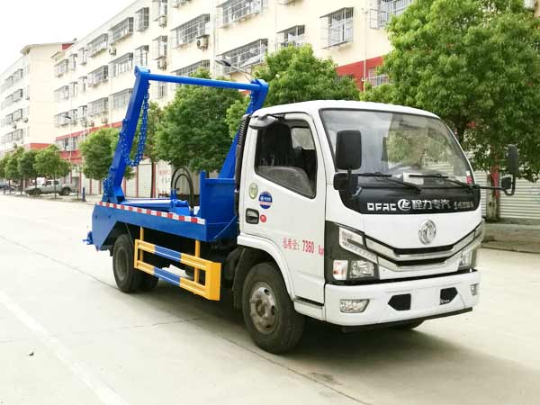 國六東風(fēng)小多利卡擺臂式垃圾車